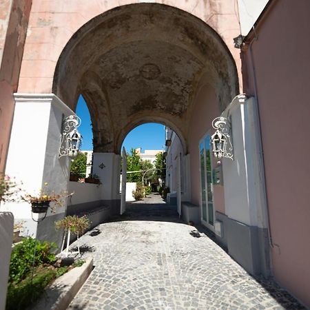 Controvento In Villa Eldorado Procida Exteriör bild
