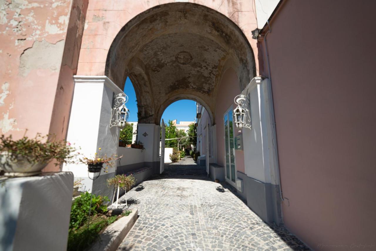 Controvento In Villa Eldorado Procida Exteriör bild